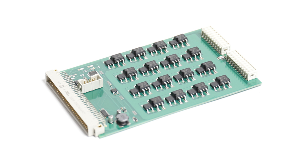 PLD board: Power semiconductor switch with 16 channels view 4